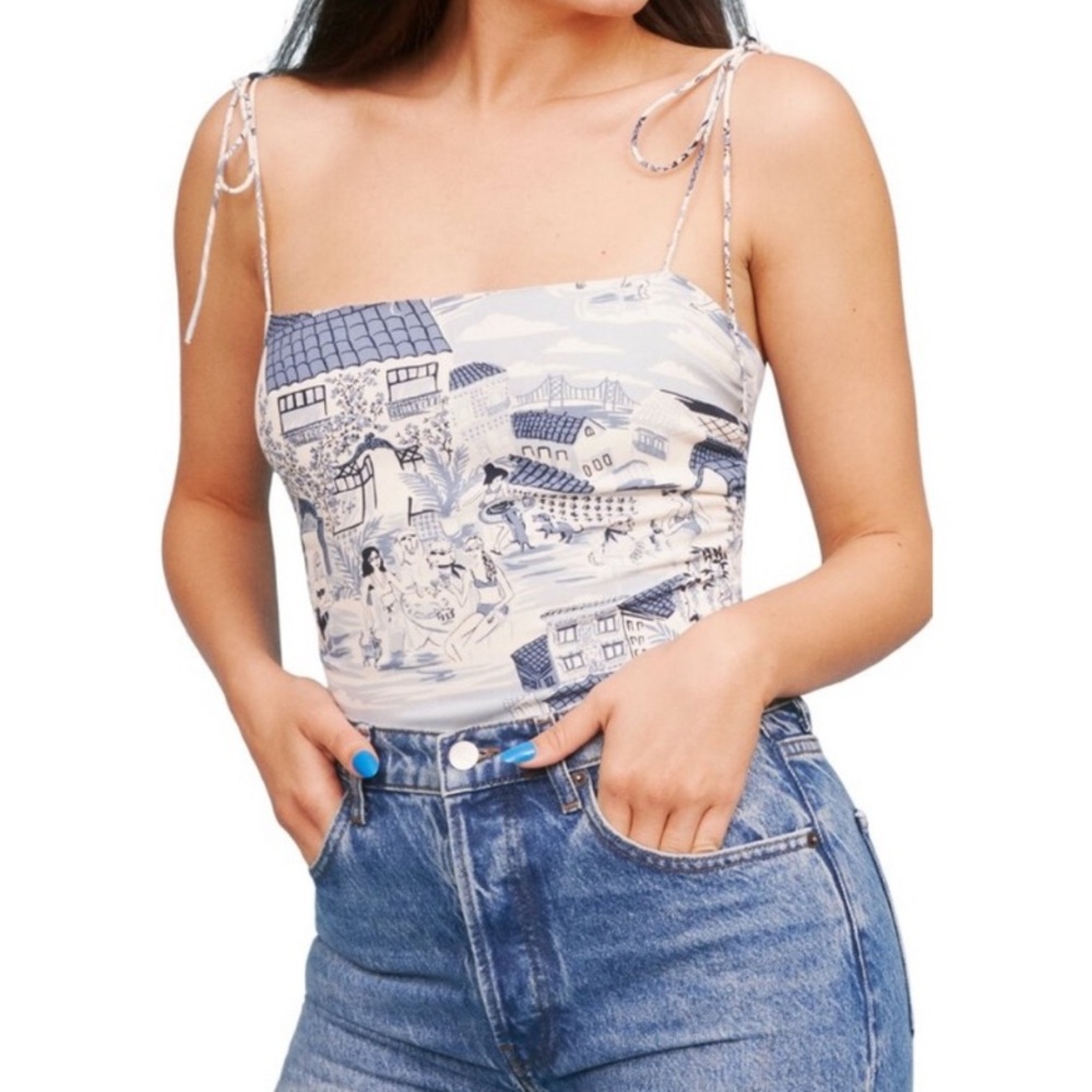 Reformation Lupe Top in Portugal